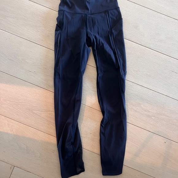 Purple Lululemon Running Leggings Size 2 - Pockets & Reflectors - Picture 1 of 6